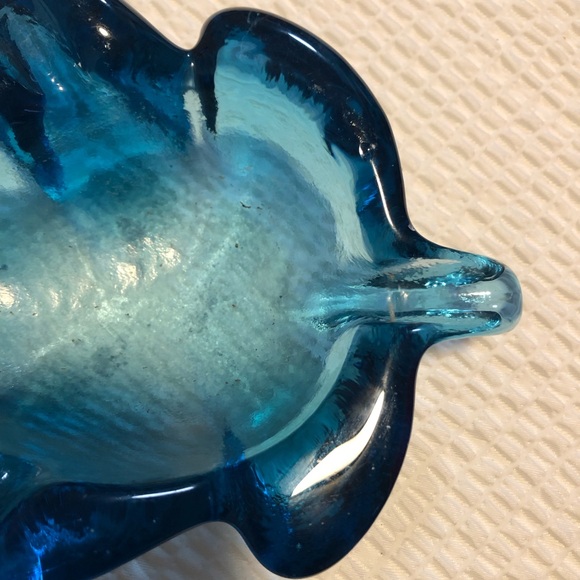 VINTAGE Mid Century Art Glass Turquoise  Ashtray 9” Long6” Wide 2.5 Tall $50.00 - Picture 4 of 8